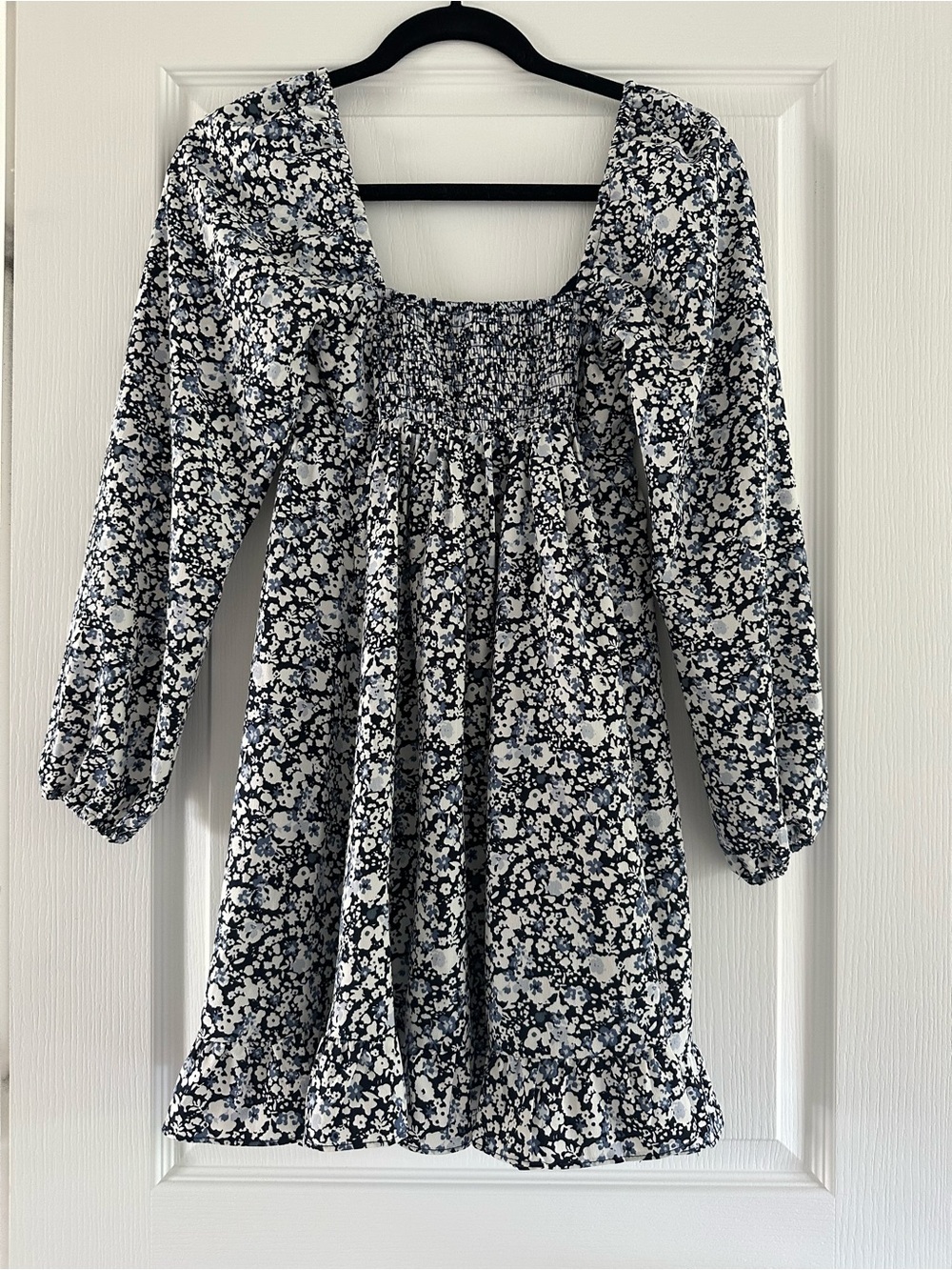 Abercrombie & Fitch Navy and White Floral Smocked Square-Neck Dress
